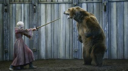 Game of Thrones-S03-E07 Brienne and the bear.jpg